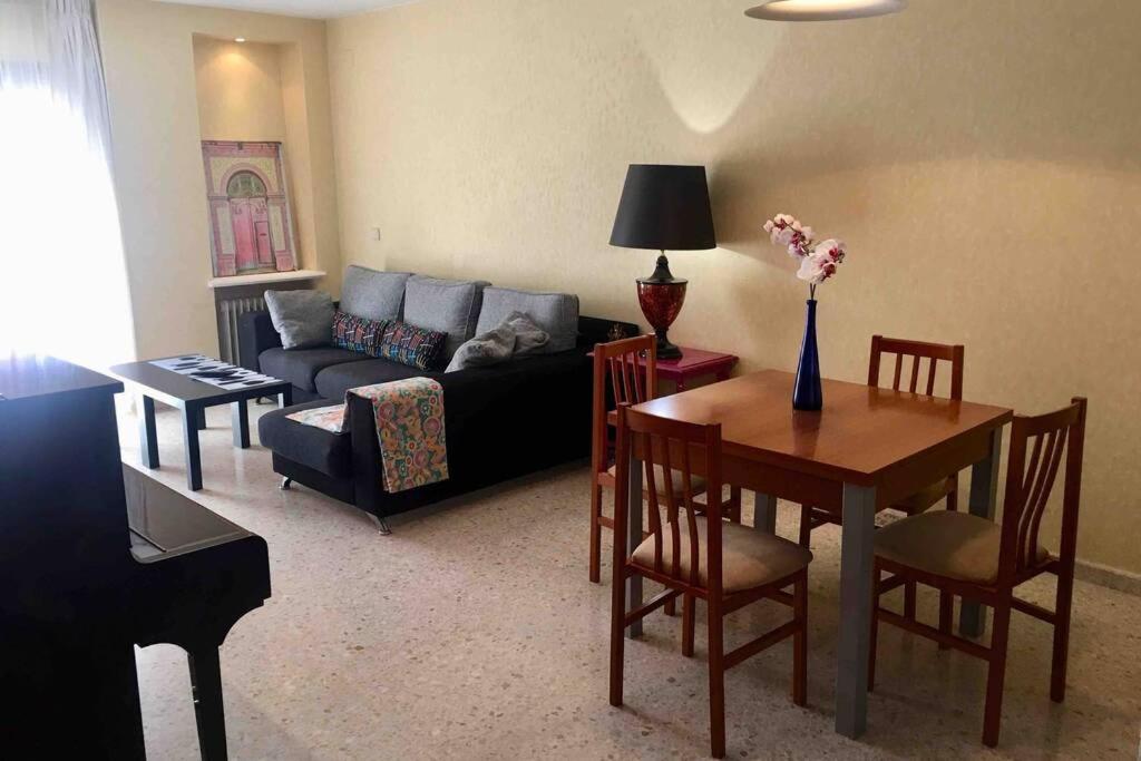 Confortable-tranquilo Junto Al Centro Leilighet