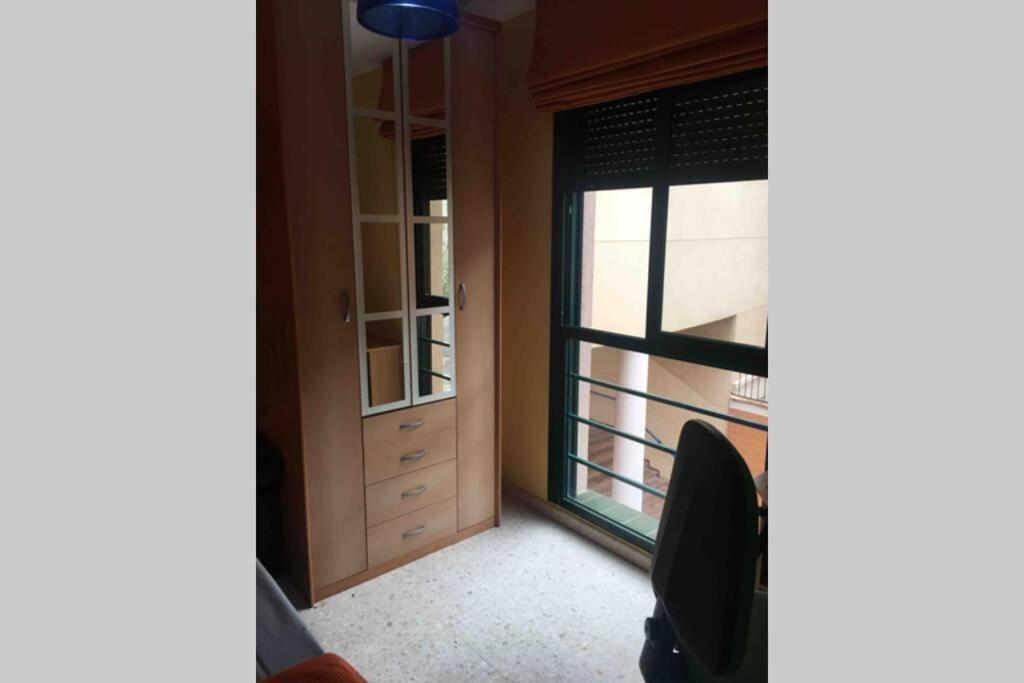 Leilighet Confortable-tranquilo Junto Al Centro Málaga